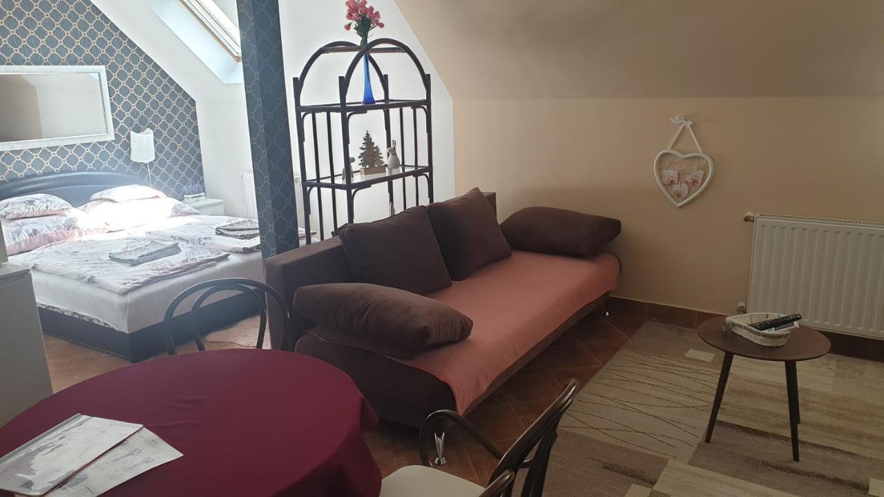 Greta Apartman Hajdúszoboszló Εξωτερικό φωτογραφία